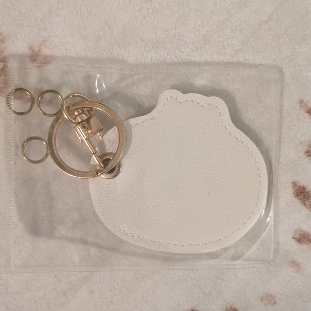 White Keychain Accessory - Picture 2 of 2